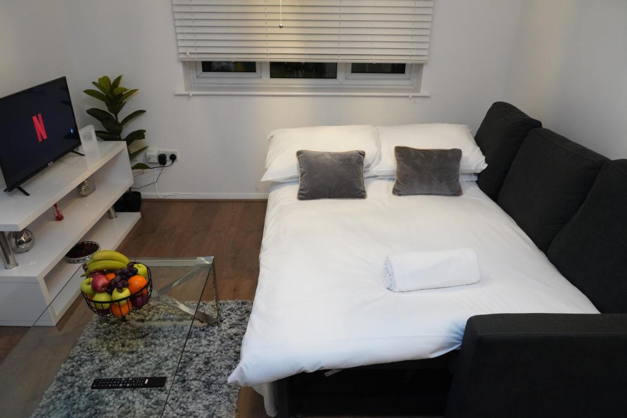 Apartament 2Bedrm-4Guests-Parking-Nearstation Londyn Zewnętrze zdjęcie