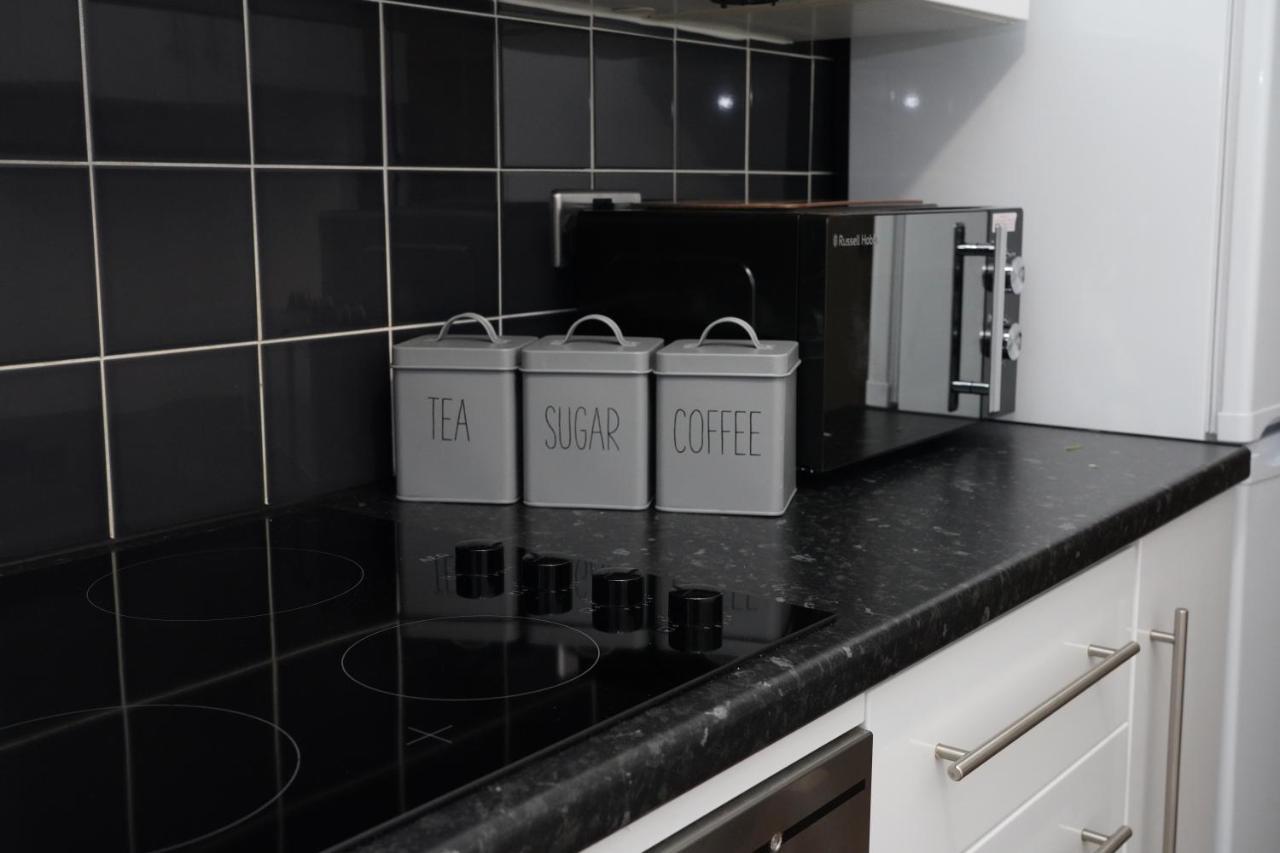 Apartament 2Bedrm-4Guests-Parking-Nearstation Londyn Zewnętrze zdjęcie