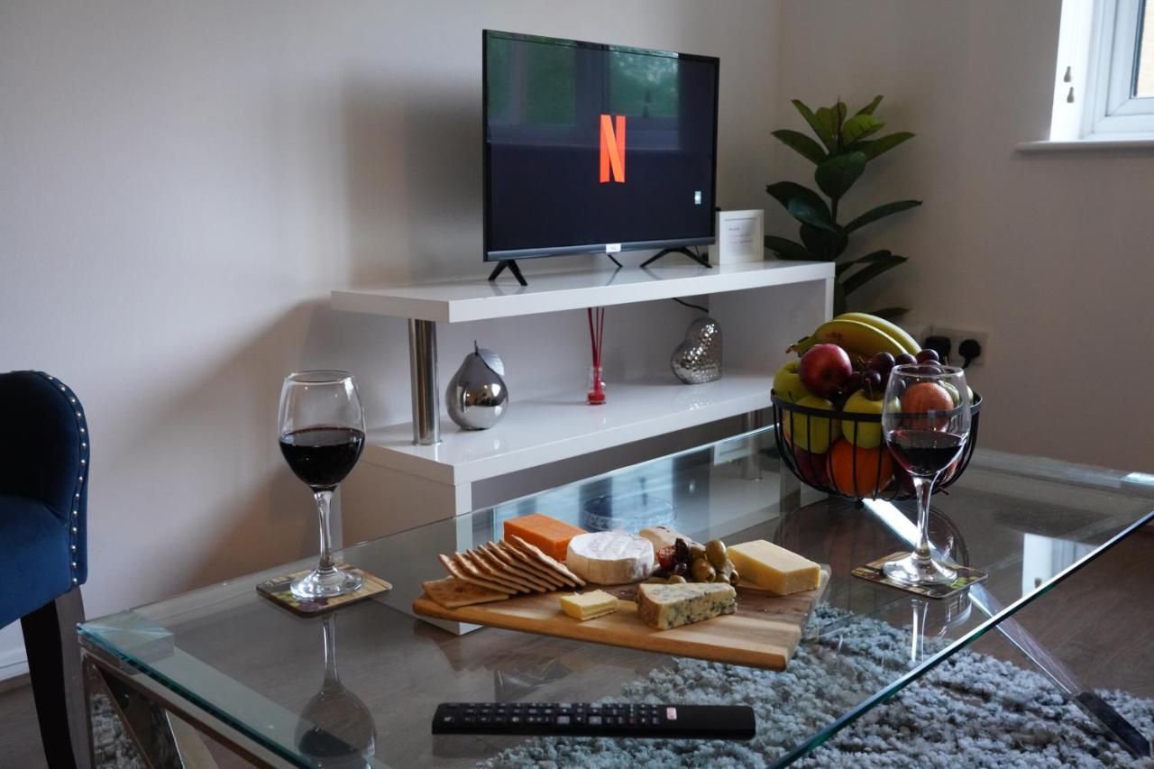 Apartament 2Bedrm-4Guests-Parking-Nearstation Londyn Zewnętrze zdjęcie