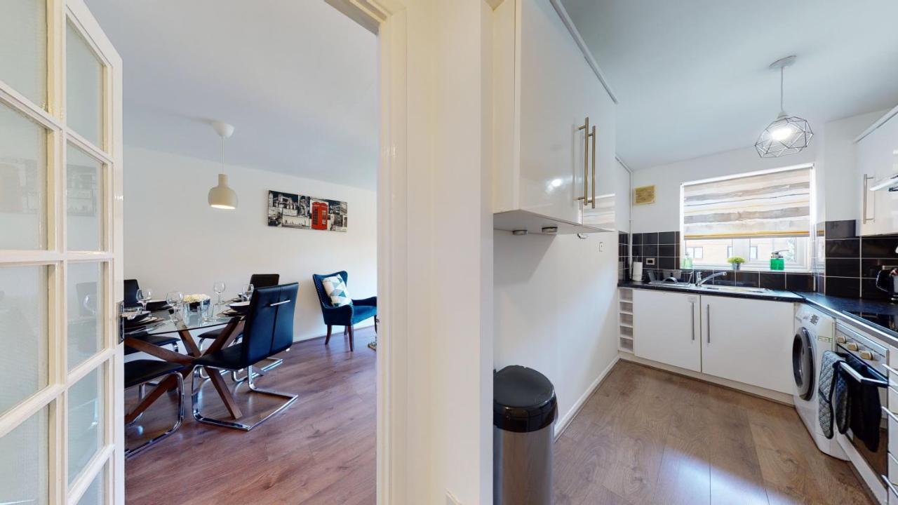 Apartament 2Bedrm-4Guests-Parking-Nearstation Londyn Zewnętrze zdjęcie